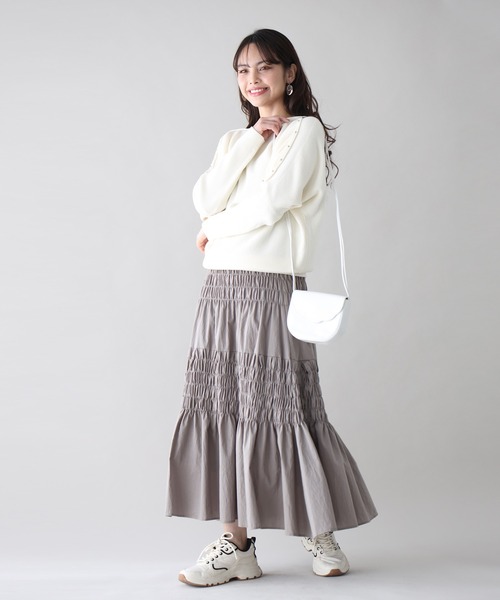 Ehre style(エーレスタイル)の「お洒落感あり ゆるっと綺麗なスタッズドルマン(Tシャツ/カットソー・レディース・ベージュ/アイボリー/ブラック・FREE)」の20枚目の写真