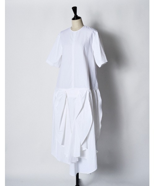 RUMCHE（ラムシェ）の「Sun & Moon Ruffle Dress / サン&ムーンラッフルドレス（ワンピース・レディース・ブラック/ホワイト・FREE）」の12枚目の写真