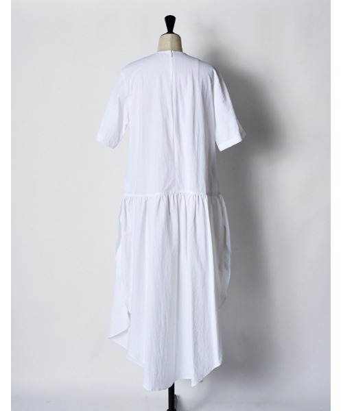 RUMCHE（ラムシェ）の「Sun & Moon Ruffle Dress / サン&ムーンラッフルドレス（ワンピース・レディース・ブラック/ホワイト・FREE）」の13枚目の写真