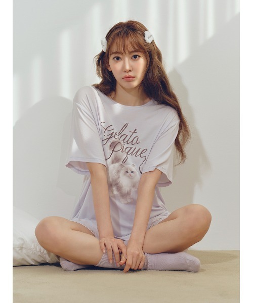 gelato pique（ジェラートピケ）の「CAT柄ワンポイントTシャツ