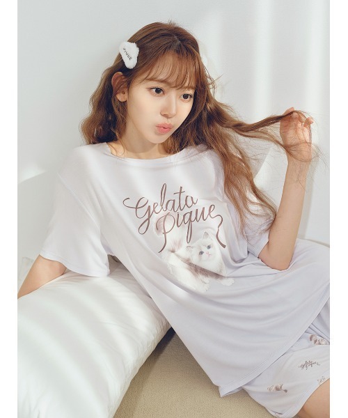 新品 ジェラートピケ Cat柄ワンポイントTシャツ＆ロングパンツ アイボリー ONLINE限定】CAT柄ワンポイントTシャツ&ロングパンツセット
