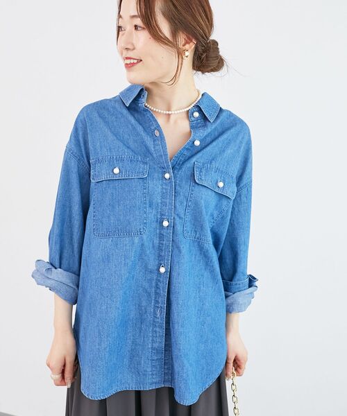le.coeur blanc（ルクールブラン）の「《軽いシャツ素材》パールボタンデニムシャツ（シャツ/ブラウス・レディース・サックスブルー/ブルー・38）」の5枚目の写真