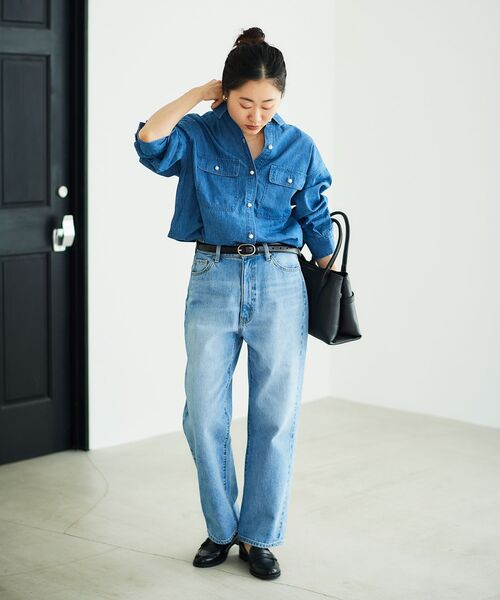 le.coeur blanc（ルクールブラン）の「《軽いシャツ素材》パールボタンデニムシャツ（シャツ/ブラウス・レディース・サックスブルー/ブルー・38）」の17枚目の写真