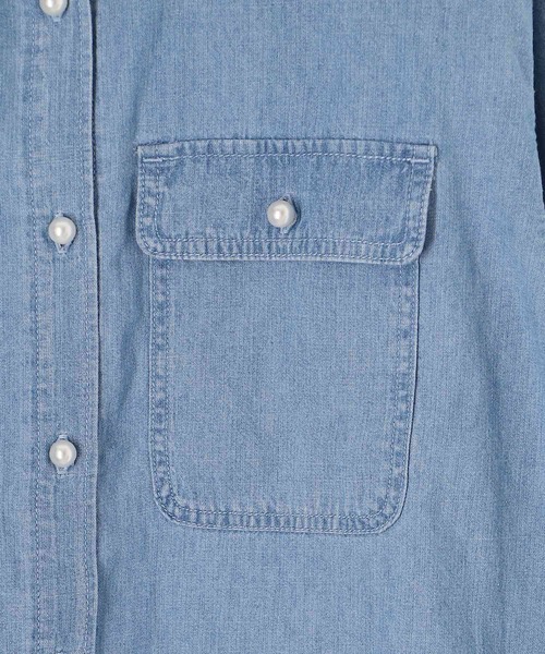 le.coeur blanc（ルクールブラン）の「《軽いシャツ素材》パールボタンデニムシャツ（シャツ/ブラウス・レディース・サックスブルー/ブルー・38）」の21枚目の写真