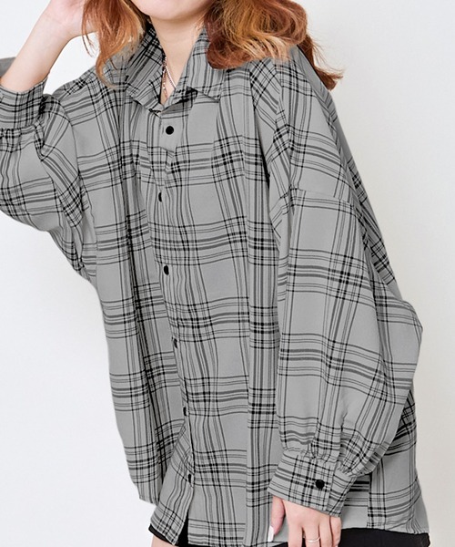 GORGE(ゴージ)の「《インナーSET×ルーズシルエット》レディース チェックシャツ タンク付き 春夏秋対応(シャツ/ブラウス・レディース・アイボリー/ブラック/オフホワイト/グレー/グリーン/モカ・F)」の4枚目の写真