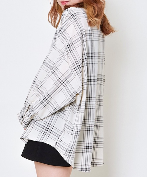 GORGE(ゴージ)の「《インナーSET×ルーズシルエット》レディース チェックシャツ タンク付き 春夏秋対応(シャツ/ブラウス・レディース・アイボリー/ブラック/オフホワイト/グレー/グリーン/モカ・F)」の12枚目の写真