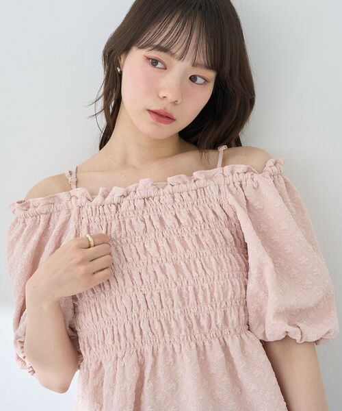 earth music&ecology(アースミュージックアンドエコロジー)の「2wayオフショルジャガードブラウス(シャツ/ブラウス・レディース・ピンク/アイボリー/ミント・FREE)」の14枚目の写真