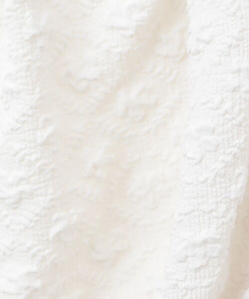 earth music&ecology(アースミュージックアンドエコロジー)の「2wayオフショルジャガードブラウス(シャツ/ブラウス・レディース・ピンク/アイボリー/ミント・FREE)」の8枚目の写真