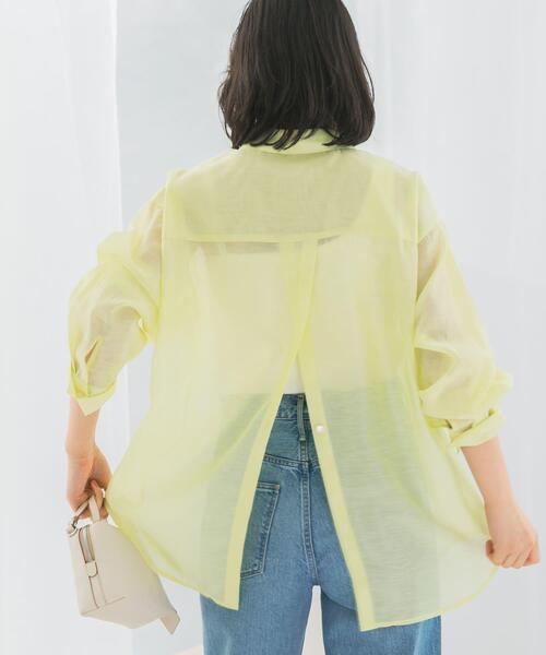 URBAN RESEARCH ROSSO WOMEN（アーバンリサーチ　ロッソ）の「リネンタッチイージーケアオーバーシャツ（シャツ/ブラウス・レディース・イエロー系その他/ホワイト/ブルー/ネイビー・FREE）」の19枚目の写真