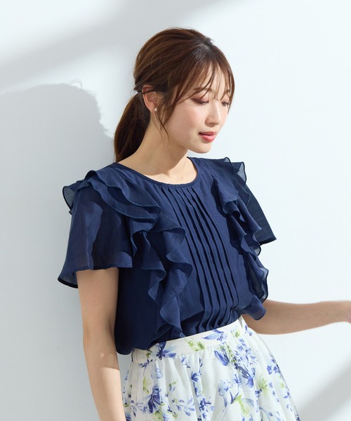 Rose Tiara（ローズティアラ）の「【手洗いOK】ピンタックフリルブラウス（シャツ/ブラウス・レディース・ピンク/ブラウン/ネイビー・38/46/42）」の2枚目の写真