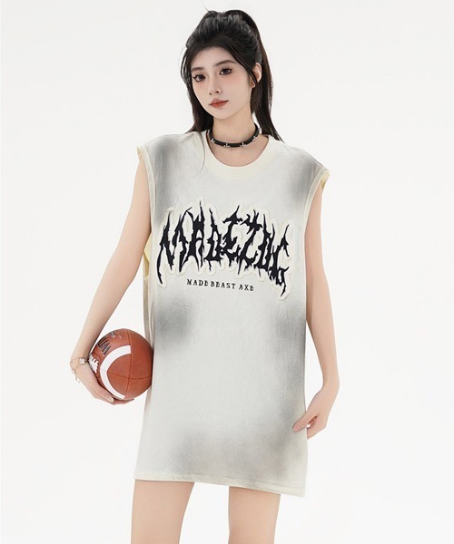 Ressaca(レサーカ)の「オーバーサイズユーズド加工刺繍ロゴノースリーブTシャツ(タンクトップ・レディース・ブラック/アイボリー/ホワイト・XL/L/M)」の10枚目の写真