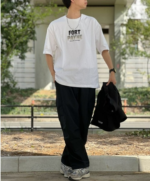 Right-on(ライトオン)の「タイポグラフィック刺繍Tシャツ(Tシャツ/カットソー・メンズ・ブルー/ホワイト/キナリ・M/L/XL)」の22枚目の写真