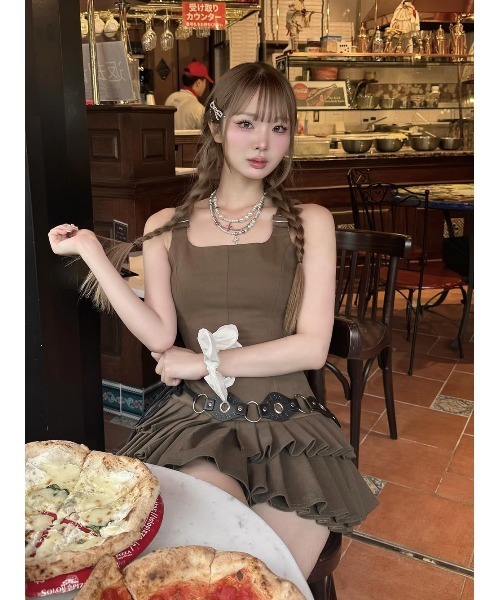 Darich(ダーリッチ)の「アンダーベルトプリーツミニワンピース(ワンピース・レディース・カーキ/ベージュ・FREE/FL)」の10枚目の写真