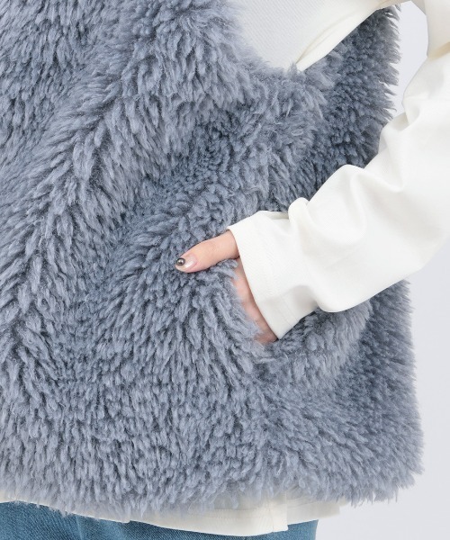 チチカカ（チチカカ）の「プードルファーベスト（ベスト・レディース・ベージュ/グレー/ブルー・FREE）」の15枚目の写真