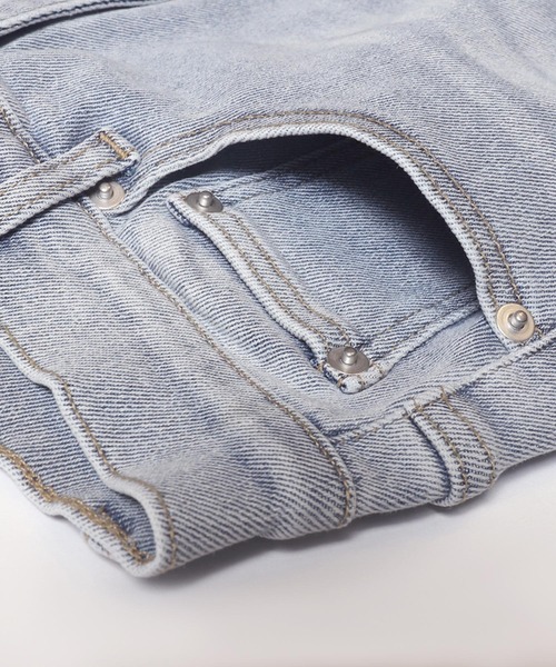 coca(coca)(コカ)の「セミフレア9分丈デニムパンツ(デニムパンツ・レディース・ライトブルー/ブラック・S/L/M)」の15枚目の写真