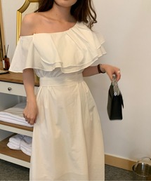 AMAJI（アマジ）の「オフショルダーフリルワンピース（ワンピース）」