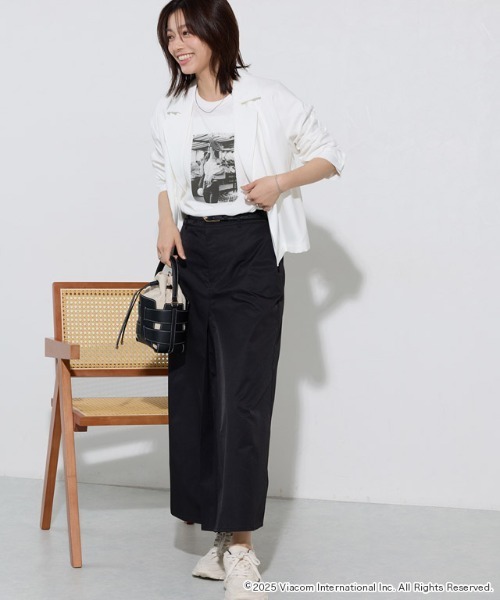 Pierrot(ピエロ)の「【EMILY IN PARIS】フォトプリントTシャツ(Tシャツ/カットソー・レディース・オフホワイト・M/L)」の9枚目の写真