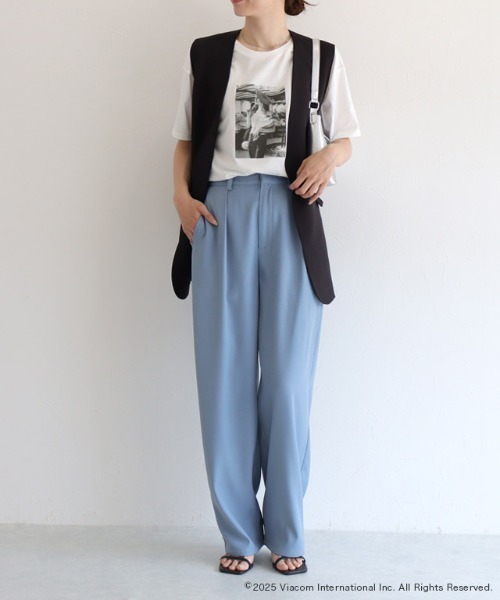 Pierrot(ピエロ)の「【EMILY IN PARIS】フォトプリントTシャツ(Tシャツ/カットソー・レディース・オフホワイト・M/L)」の10枚目の写真