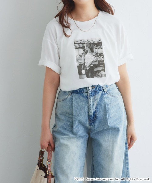 Pierrot(ピエロ)の「【EMILY IN PARIS】フォトプリントTシャツ(Tシャツ/カットソー・レディース・オフホワイト・M/L)」の11枚目の写真