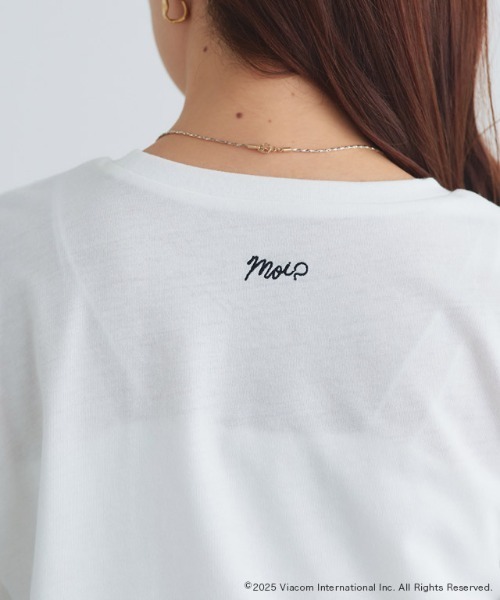 Pierrot(ピエロ)の「【EMILY IN PARIS】フォトプリントTシャツ(Tシャツ/カットソー・レディース・オフホワイト・M/L)」の21枚目の写真
