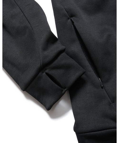 F.C.Real Bristol(エフシーレアルブリストル)の「STRETCH FLEECE CREWNECK TOP(スウェット・メンズ・モカ/ブラック・X-LARGE/LARGE/MEDIUM/SMALL/XX-LARGE)」の7枚目の写真