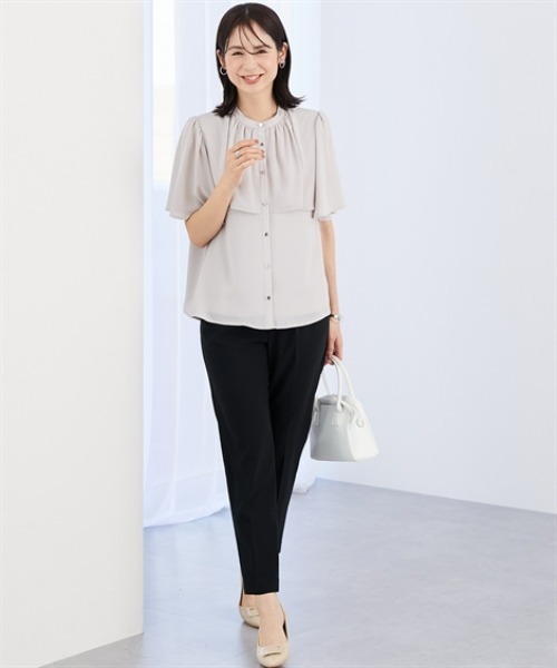 7days Life Styling(セブンデイズライフスタイリング)の「ケープ風ジョーゼットブラウス(カットソー裏地付)(シャツ/ブラウス・レディース・ネイビー/グレイッシュベージュ/オフホワイト・S/M/L/LL)」の8枚目の写真