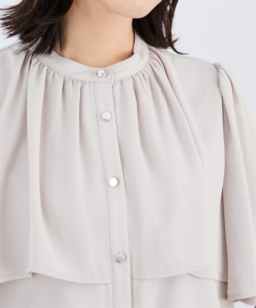 7days Life Styling(セブンデイズライフスタイリング)の「ケープ風ジョーゼットブラウス(カットソー裏地付)(シャツ/ブラウス・レディース・ネイビー/グレイッシュベージュ/オフホワイト・S/M/L/LL)」の16枚目の写真