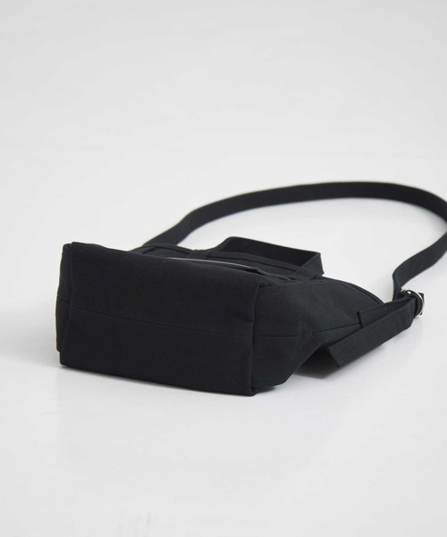 beautiful people(ビューティフルピープル)の「【beautiful people/ビューティフルピープル】別注 Logo Leather Pocket Mini Tote Bag/ロゴレザーポケットミニトートショルダーバッグ(ショルダーバッグ・レディース・ブラック・FREE)」の15枚目の写真