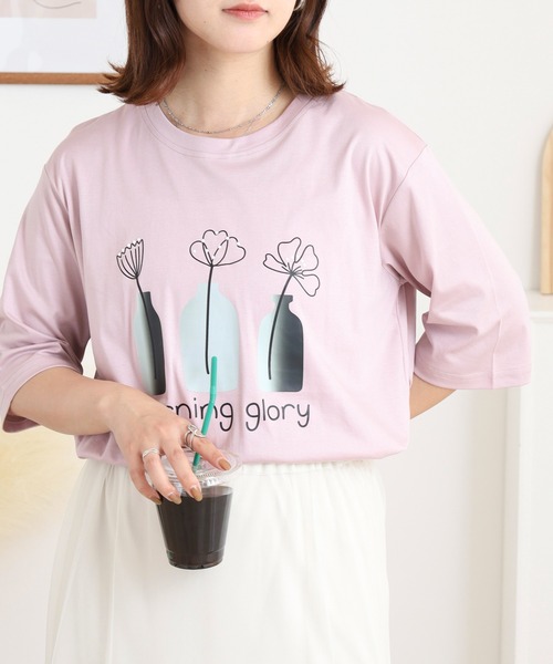 BRODIAEA（ブローディア）の「BRODIAEA 線画フラワープリント半袖Tシャツ（Tシャツ/カットソー・レディース・ベージュ/オフホワイト/イエロー/ピンク/ブラック・40）」の22枚目の写真