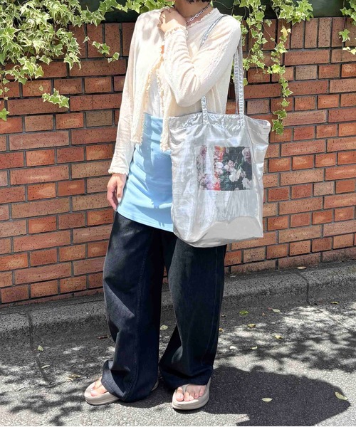 Casselini(キャセリーニ)の「Casselini(キャセリーニ)メタリックフォトトート(トートバッグ・レディース・ミント/ピンク/シルバー/ブラック・FREE)」の11枚目の写真