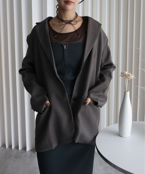 YENNA（イェンナ）の「バックシャンテーラードジャケット（テーラードジャケット・レディース・チャコールグレー/ブラック・FREE）」の4枚目の写真