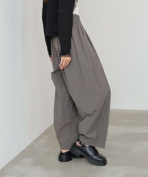 Bab(バブ)の「【S・Mサイズ展開】リラックスバルーンパンツ(その他パンツ・レディース・チャコールグレー/ブラック/グレイッシュベージュ・S/M)」の19枚目の写真