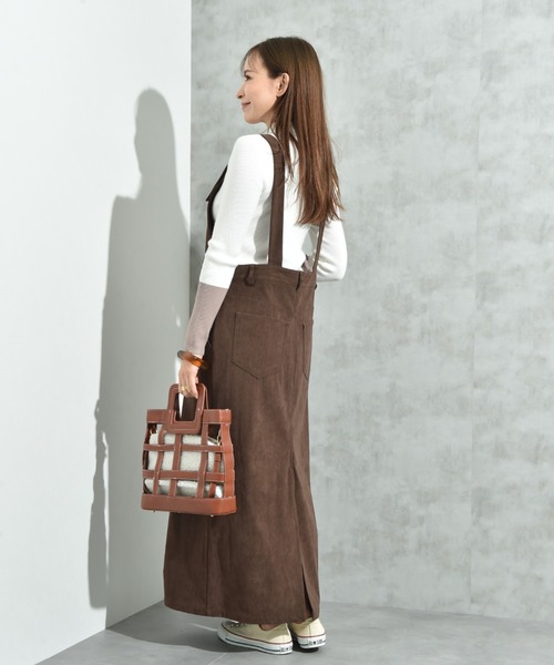 INTERPLANET（インタープラネット）の「ストレッチコーデュロイジャンスカ（ジャンパースカート・レディース・ダークブラウン/ライトベージュ・FREE）」の5枚目の写真