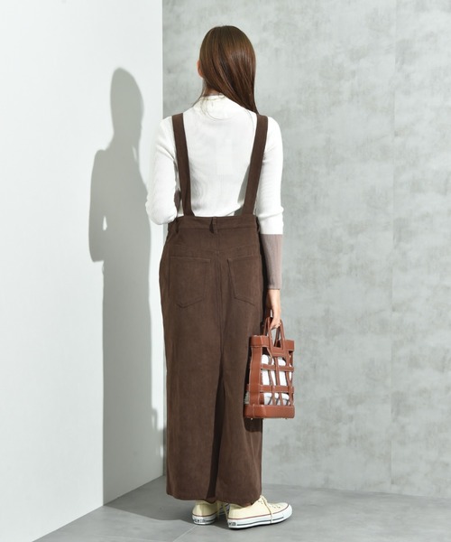 INTERPLANET（インタープラネット）の「ストレッチコーデュロイジャンスカ（ジャンパースカート・レディース・ダークブラウン/ライトベージュ・FREE）」の6枚目の写真