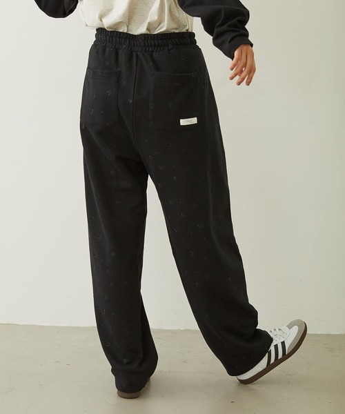 MILKFED.（ミルクフェド）の「EMBROIDERY TUCK SWEAT PANTS（スウェットパンツ・レディース・オフホワイト/ライトブルー/ブラック・S/M）」の13枚目の写真
