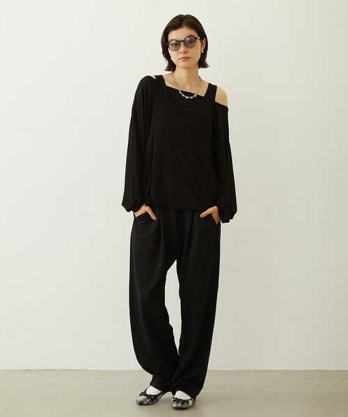 MILKFED.（ミルクフェド）の「EMBROIDERY TUCK SWEAT PANTS（スウェットパンツ・レディース・オフホワイト/ライトブルー/ブラック・S/M）」の21枚目の写真