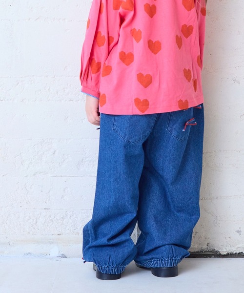 MARKEY'S（マーキーズ）の「[再入荷]リボンいっぱいデニムバレルパンツ（デニムパンツ・キッズ・ブルー/ブラック・80/90/95/100/110/120/130/140/150）」の5枚目の写真