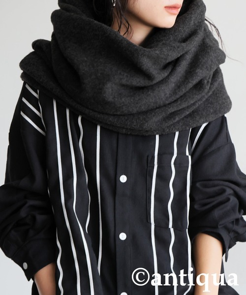 antiqua(アンティカ)の「2WAYスヌード(ネックウォーマー/スヌード・レディース・パープル/レッド/グレー/ブラック・ONESIZE)」の2枚目の写真