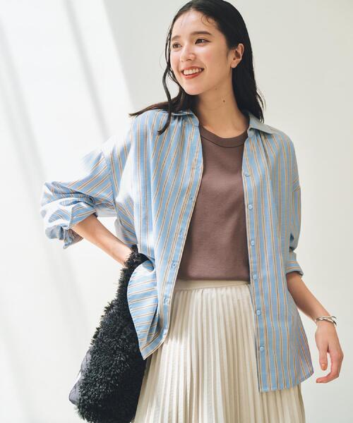 THE SHOP TK (ザ ショップ ティーケー )の「【後ろ姿もサマになる】ストライプ バックシャーリングシャツ/体型カバー/洗える(シャツ/ブラウス・レディース・アイボリー系2/ブラック系その他3/ブルー系7・12/13)」の1枚目の写真