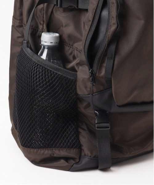 KiU(キウ)の「KiU キウ LC バックパック K448(バックパック/リュック・レディース・ブラウン/イエロー/ブラック・FREE)」の12枚目の写真