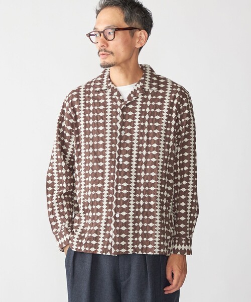 SHIPS（シップス）の「SHIPS: エンブロイダリー オープンカラー ロングスリーブ シャツ（シャツ/ブラウス・メンズ・ブラウン/ベージュ/ネイビー・MEDIUM/LARGE/X-LARGE）」の2枚目の写真