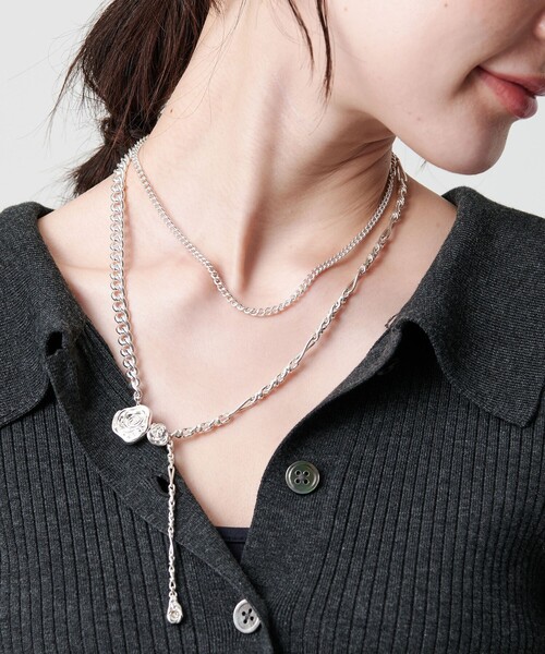 Soierie(ソワリー)の「<Soierie>Rose layered ネックレス(ネックレス・レディース・シルバー・FREE)」の6枚目の写真