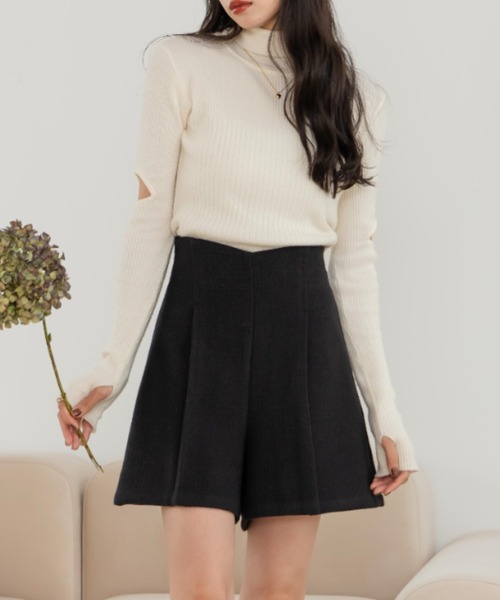 hinari（ヒナリ）の「タックショートパンツ（その他パンツ）」 - WEAR