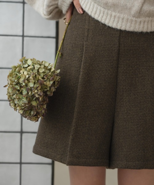 hinari（ヒナリ）の「タックショートパンツ（その他パンツ）」 - WEAR