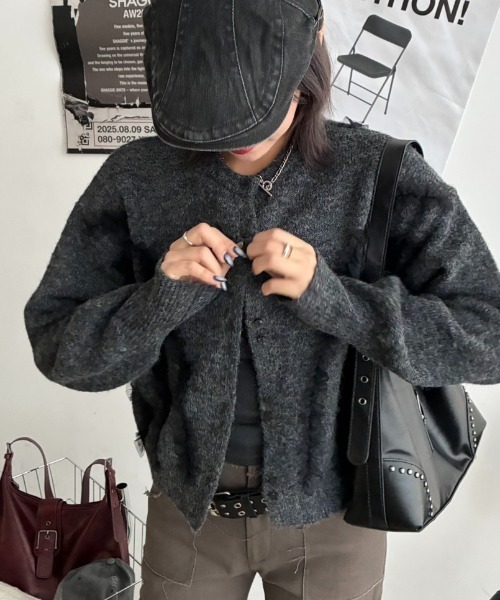 SHAGGIE（シャギー）の「ウール混チュールフリルクルーネックニットカーディガン（カーディガン/ボレロ・レディース・ブラウン/チャコールグレー・FREE）」の14枚目の写真