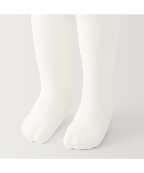 無印良品（ムジルシリョウヒン）の「ベビー　足なり直角　かかとに合う　タイツ（タイツ/ストッキング・キッズ・オフホワイト・100/90/80）」の5枚目の写真