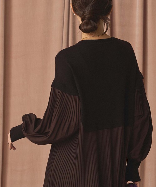 Gready Brilliant(グレディブリリアン)の「Vネックニット×プリーツワンピース(ワンピース・レディース・ブラック系その他/ブラウン系その他・38)」の9枚目の写真
