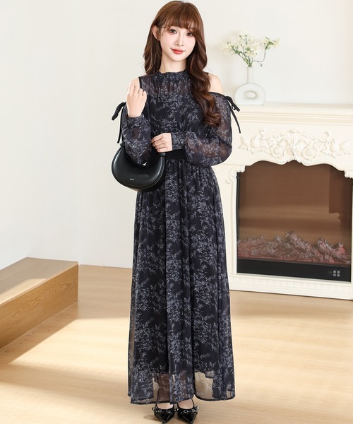Anely(アネリー)の「配色 フラワー リボン オープンショルダー ワンピース(ワンピース・レディース・ブラック/アイボリー・FREE)」の5枚目の写真