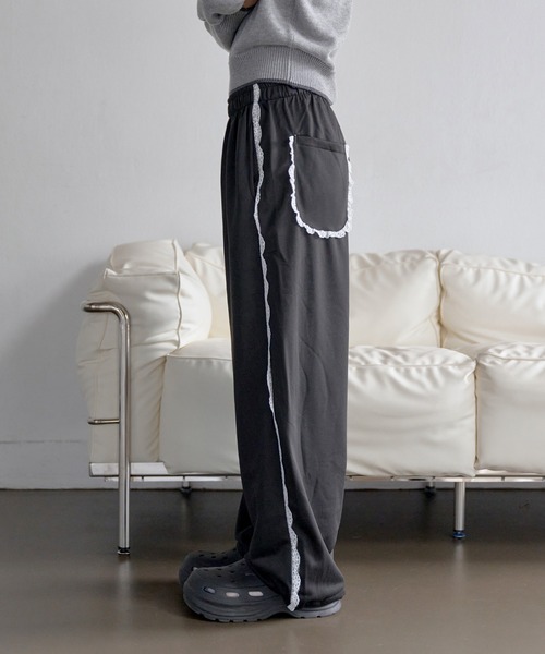 ストリングによってシルエット変更可能】エッジレースバックポケット