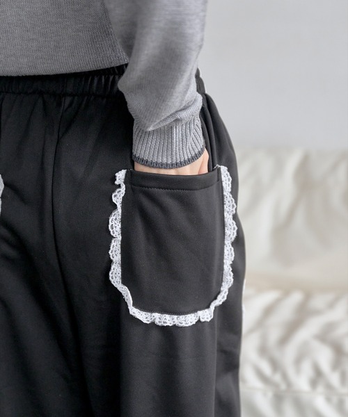 UNE MANSION（ユヌマンション）の「【ストリングによってシルエット変更可能】エッジレースバックポケットスウェットパンツ（スウェットパンツ・レディース・グレー/ブラック・FREE）」の15枚目の写真